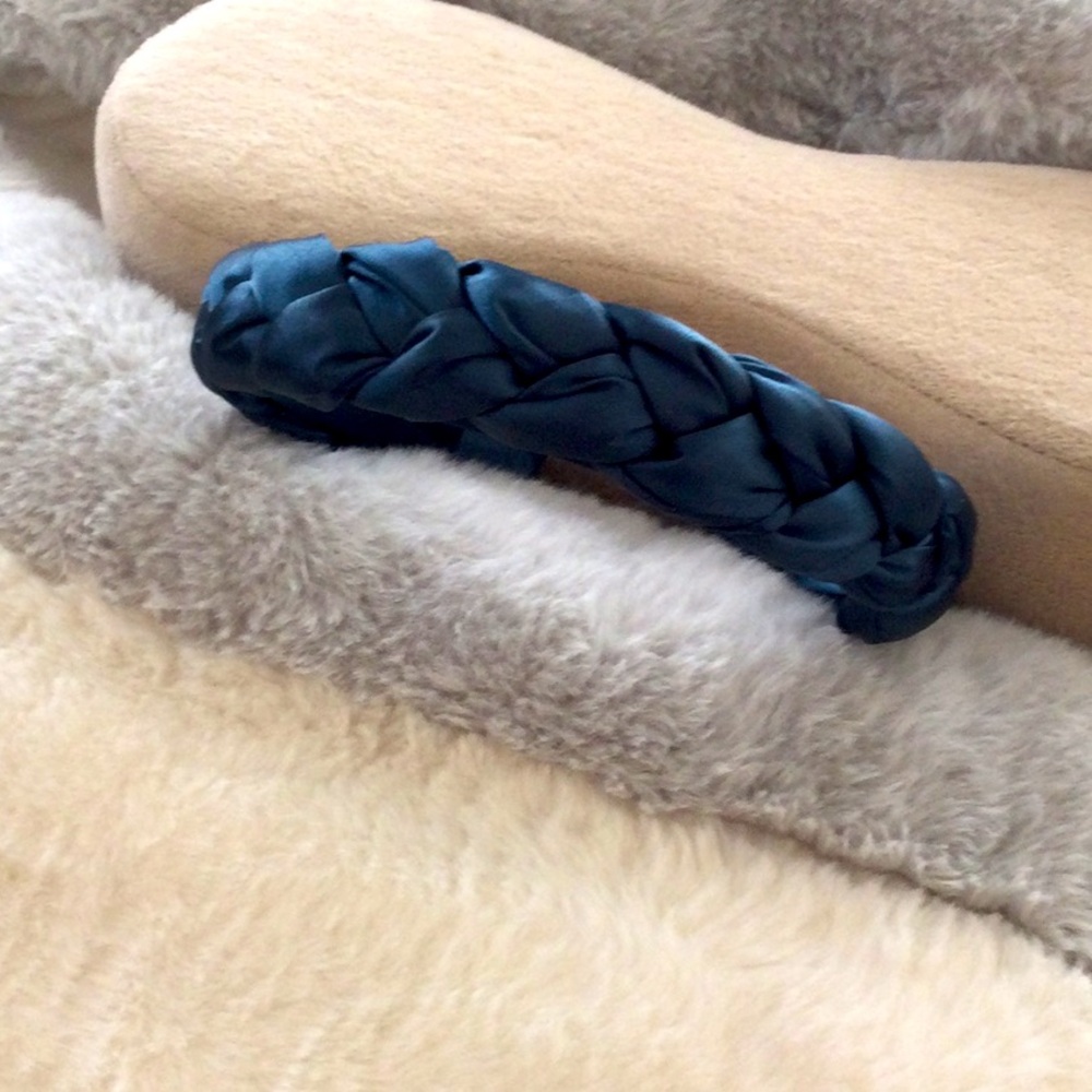 HEADBAND